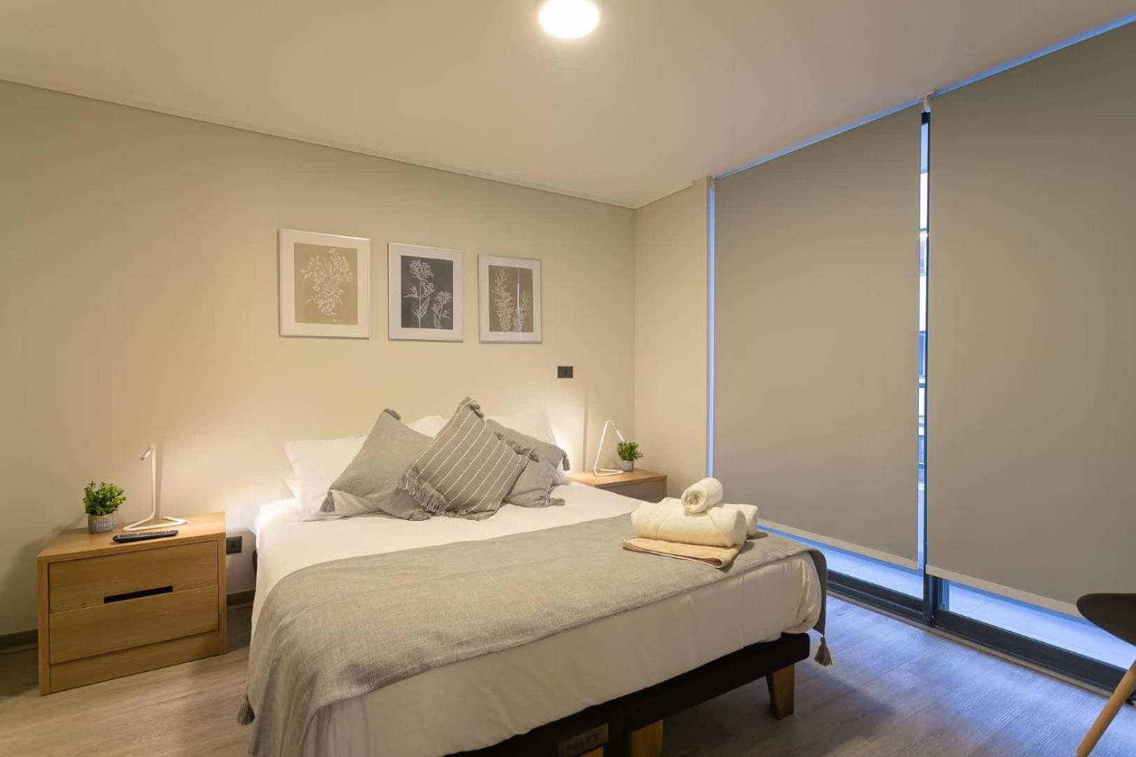 Descubre La Ciudad 1d1b Moderno Apartamento